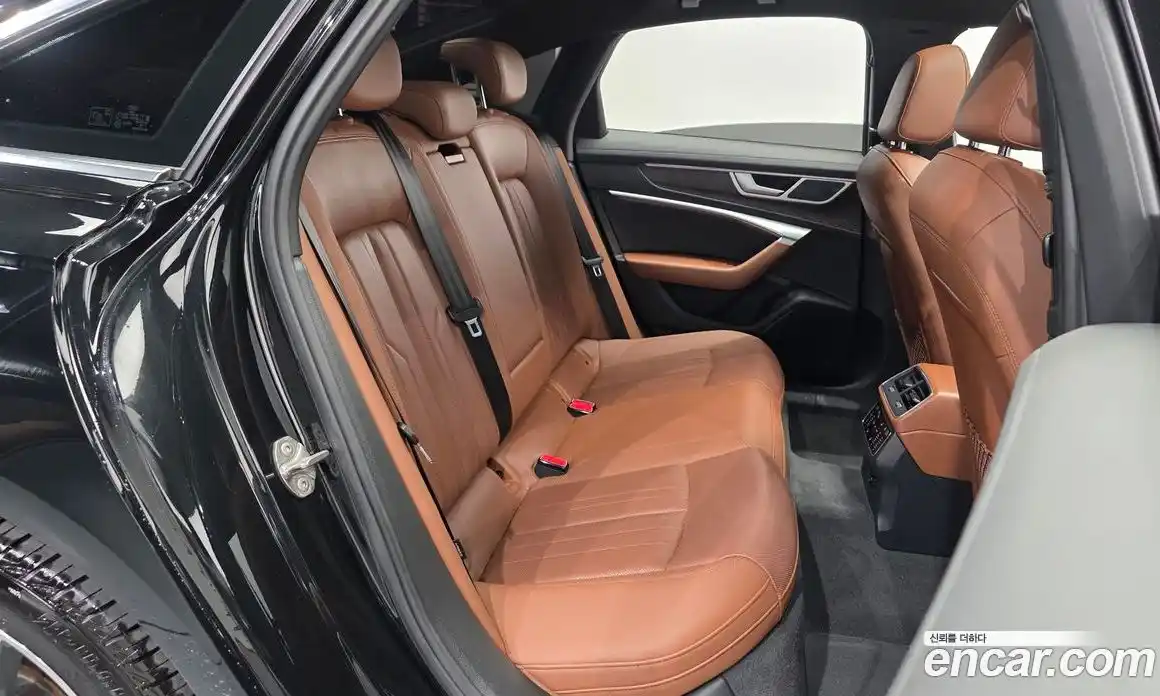 Audi A6 2021 2.0 автомат (гидро), фото 12