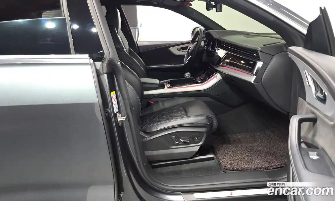 Audi Q8 2021 3.0 автомат (гидро), фото 16