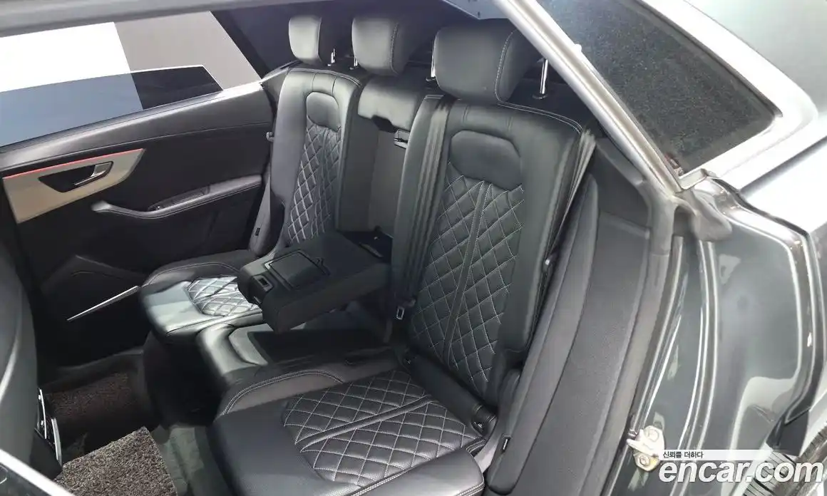 Audi Q8 2021 3.0 автомат (гидро), фото 18