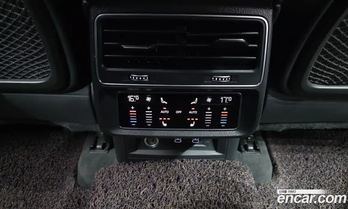 Audi Q8 2021 3.0 автомат (гидро), фото 28