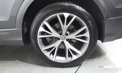 Audi Q8 2021 3.0 автомат (гидро), миниатюра 7