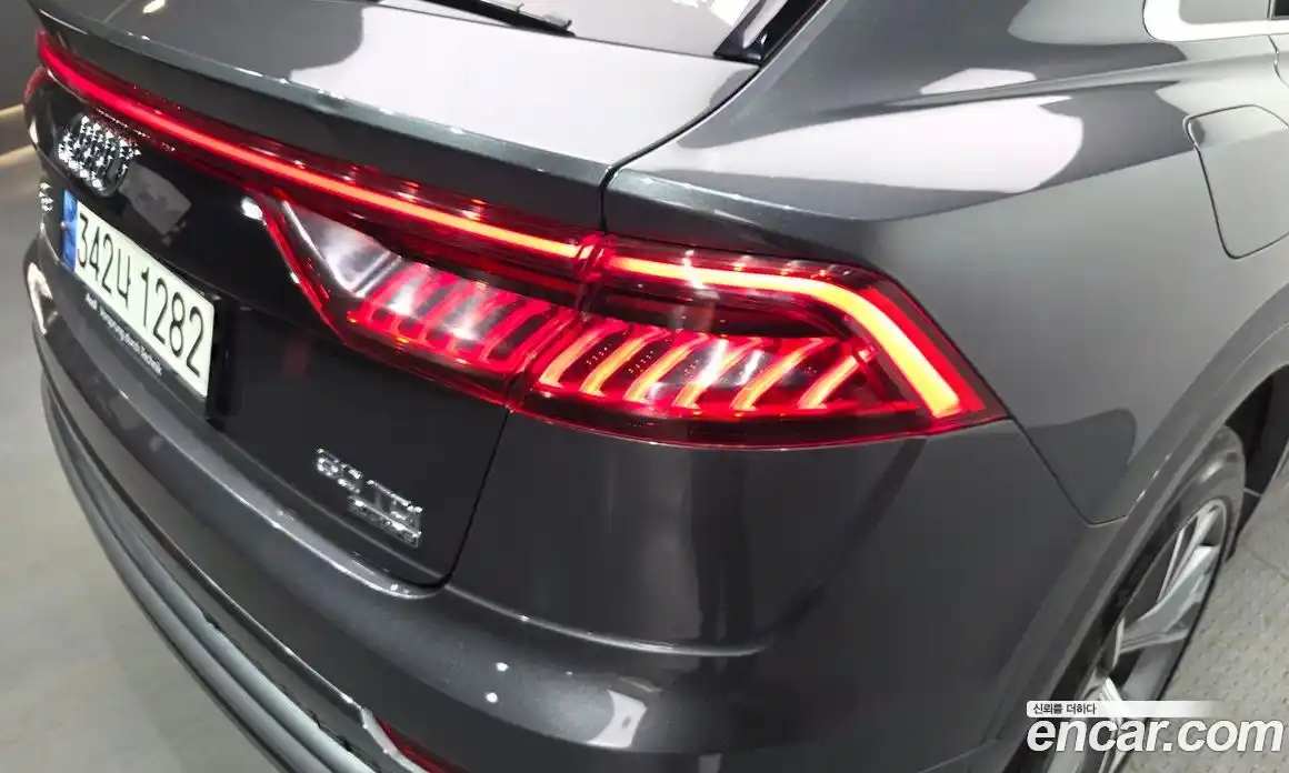 Audi Q8 2021 3.0 автомат (гидро), фото 9