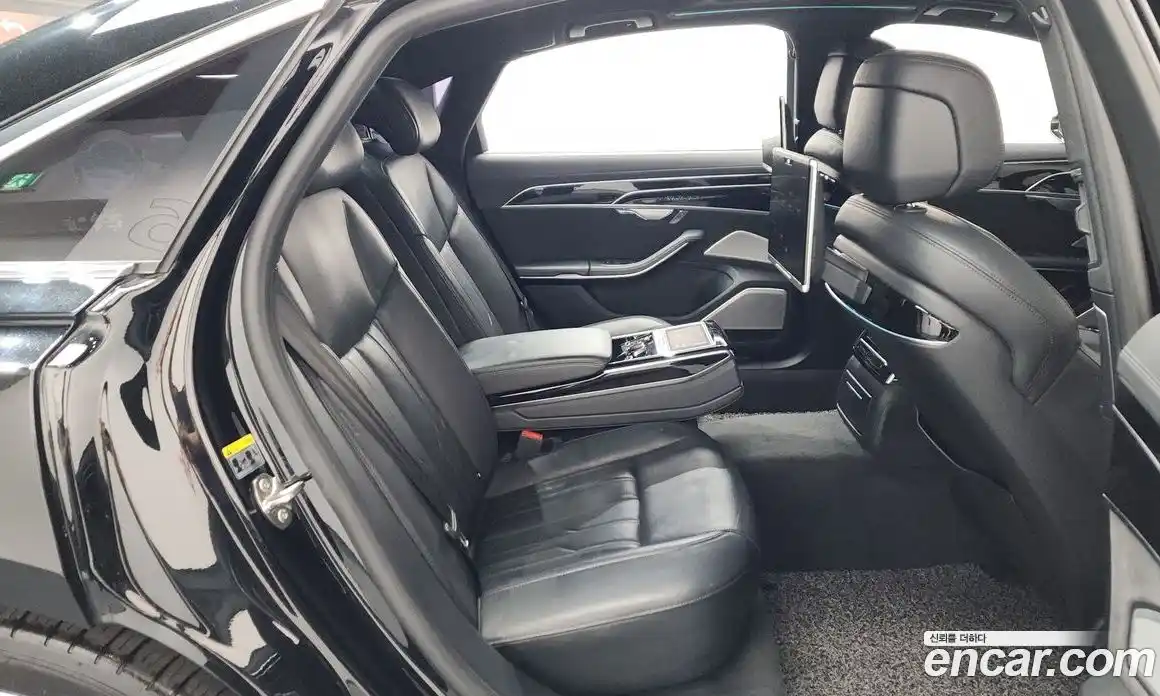 Audi A8 2019 3.0 автомат (гидро), фото 16