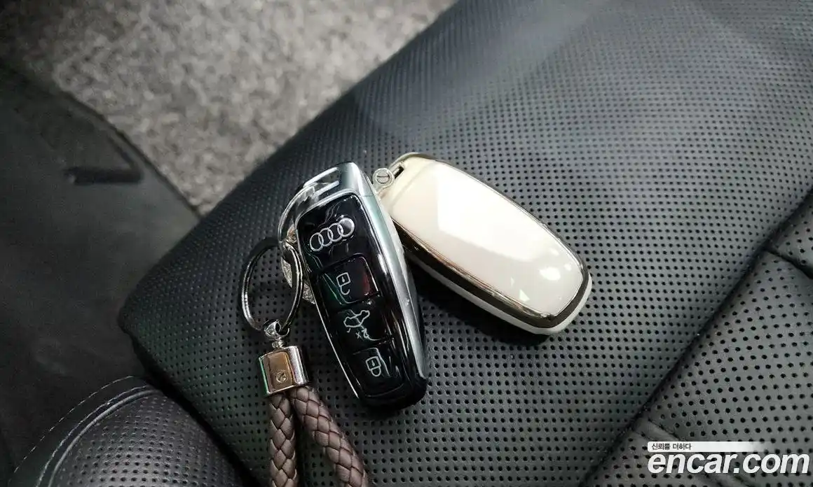 Audi A8 2019 3.0 автомат (гидро), фото 20