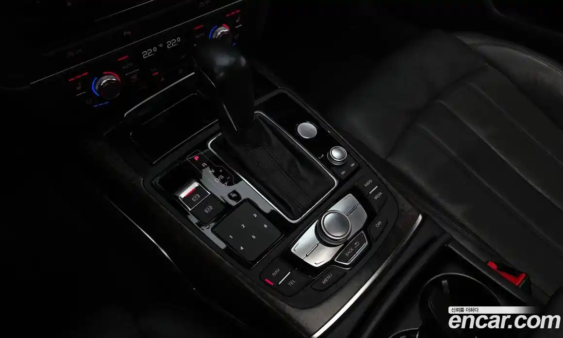 Audi A6 2018 2.0 автомат (гидро), фото 9