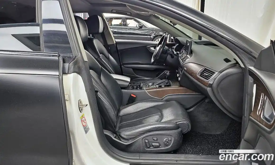Audi A7 2011 3.0 автомат (гидро), фото 11