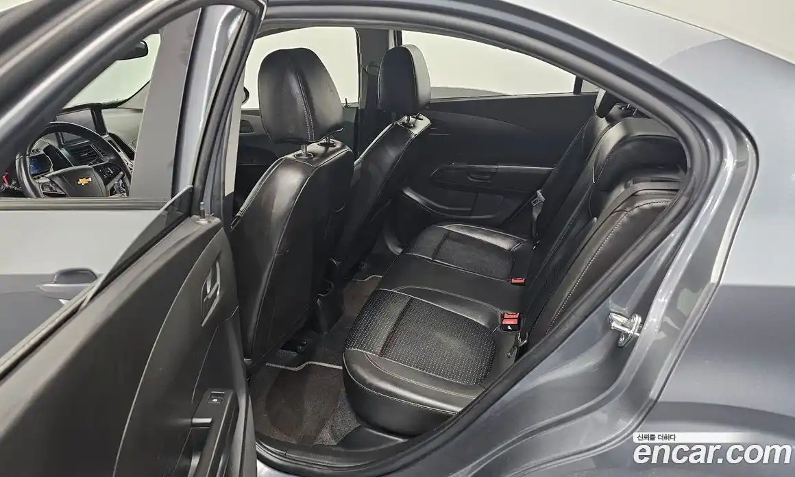 Chevrolet Aveo 2013 1.6 автомат (гидро), фото 12