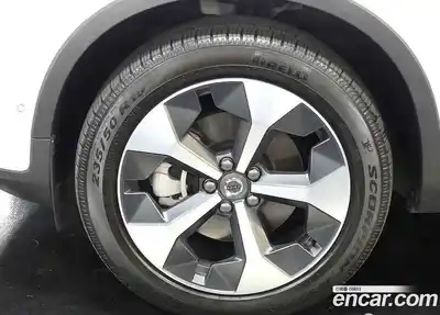 Volvo XC40 2024 2.0 автомат (гидро), миниатюра 5