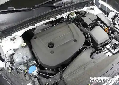 Volvo XC40 2024 2.0 автомат (гидро), миниатюра 6