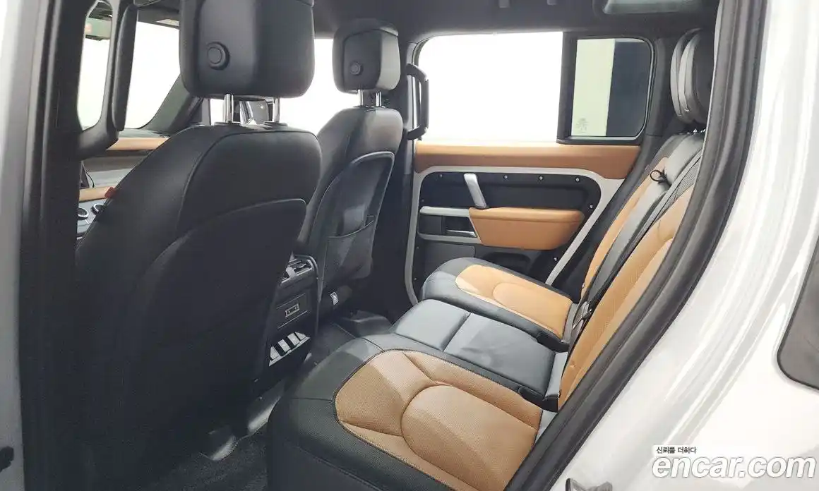 Land Rover Defender 2024 2.0 автомат (гидро), фото 26