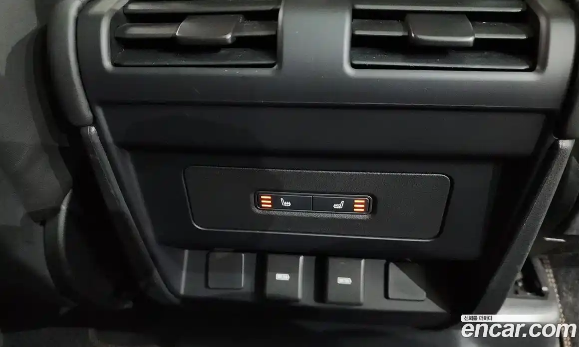 Land Rover Defender 2024 2.0 автомат (гидро), фото 28