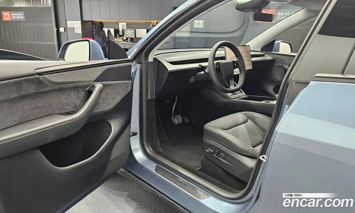 Tesla Model Y 2025 0.2 гидро, фото 12