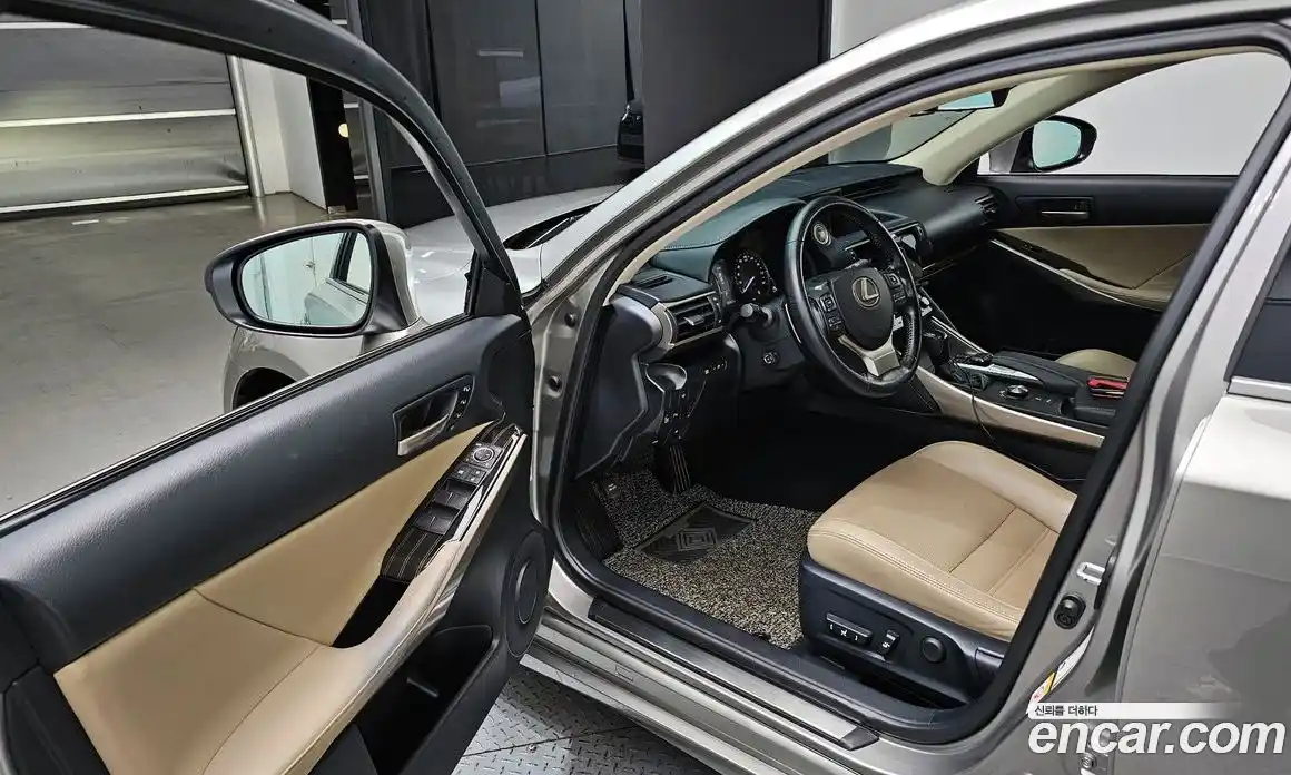 Lexus IS 2017 2.0 гидро, фото 10