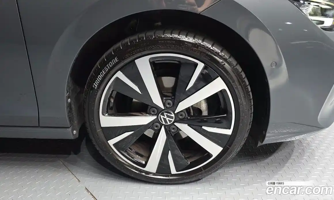 Volkswagen Golf 2025 2.0 автомат (гидро), фото 5