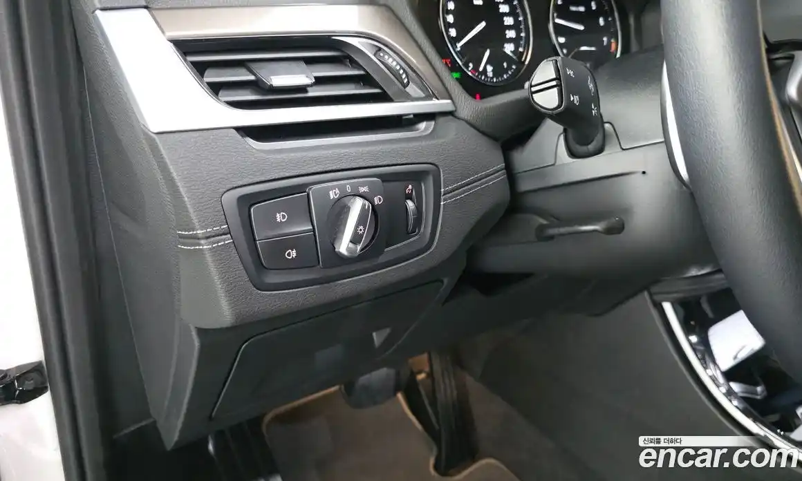 BMW X1 2021 2.0 автомат (гидро), фото 20