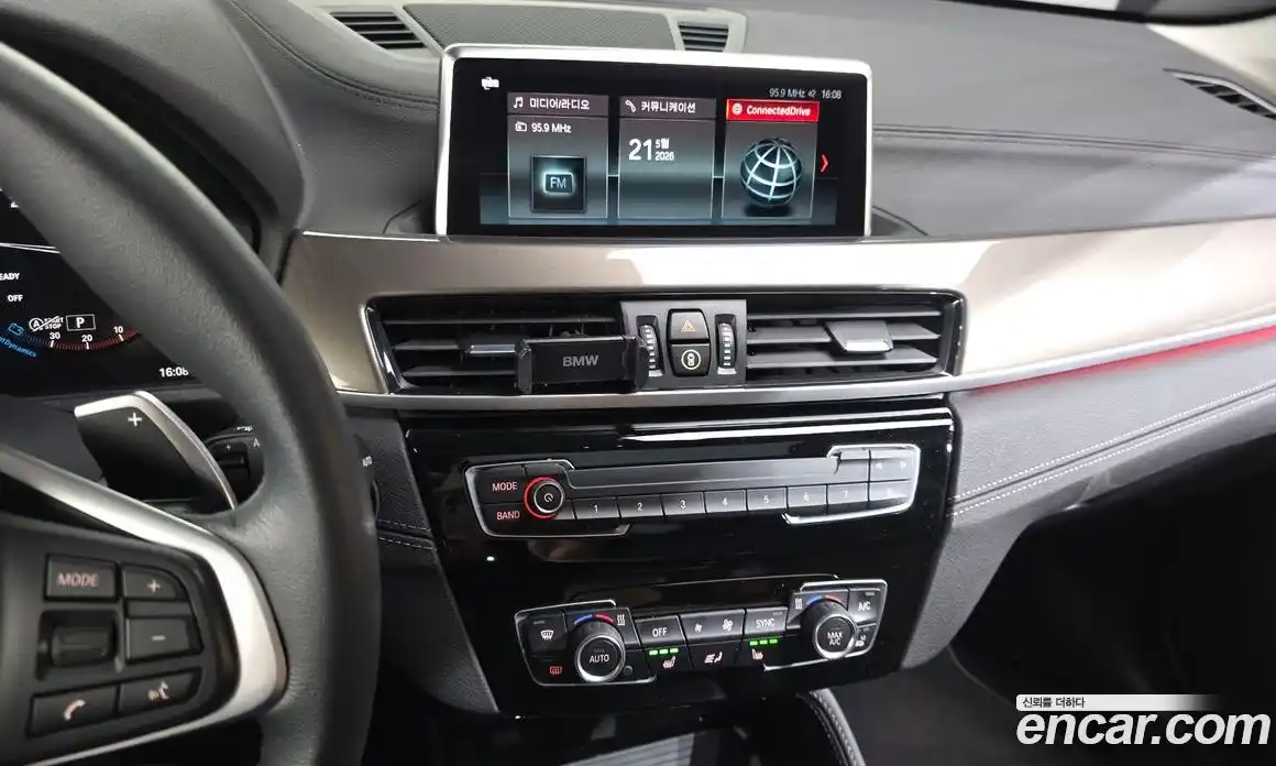 BMW X1 2021 2.0 автомат (гидро), фото 21