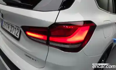 BMW X1 2021 2.0 автомат (гидро), миниатюра 9