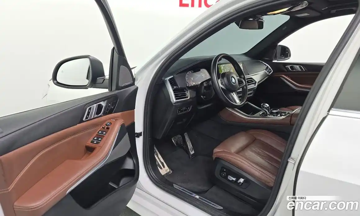 BMW X5 2023 3.0 автомат (гидро), фото 13