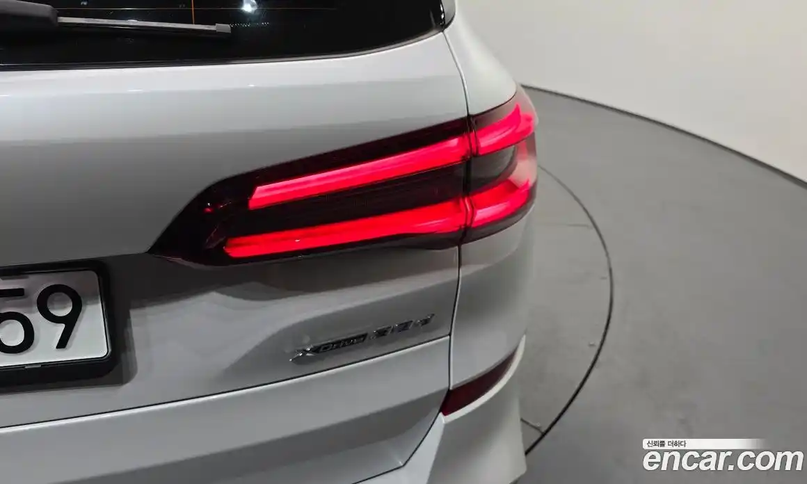BMW X5 2023 3.0 автомат (гидро), фото 9