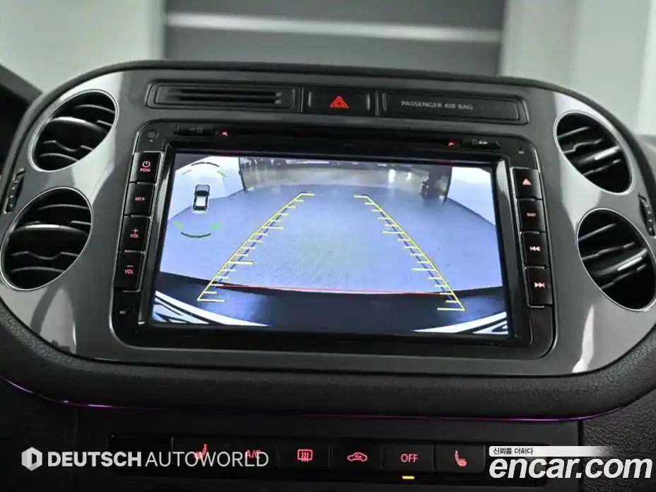 Volkswagen Tiguan 2015 2.0 автомат (гидро), фото 15