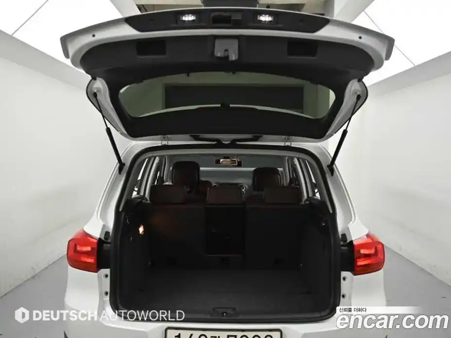 Volkswagen Tiguan 2015 2.0 автомат (гидро), фото 19