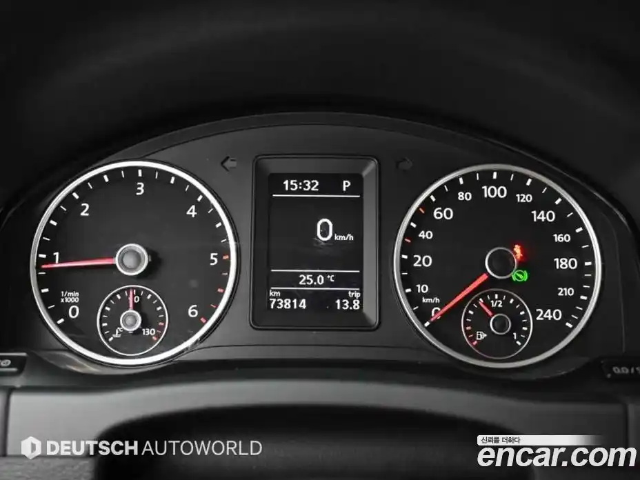 Volkswagen Tiguan 2015 2.0 автомат (гидро), фото 8