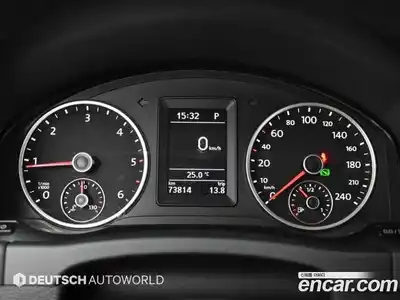 Volkswagen Tiguan 2015 2.0 автомат (гидро), миниатюра 8