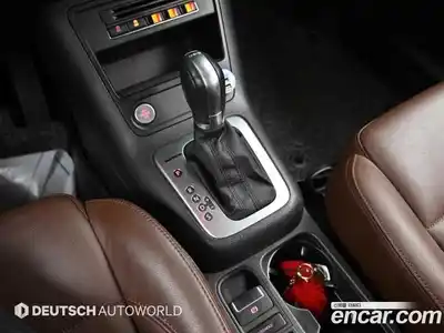 Volkswagen Tiguan 2015 2.0 автомат (гидро), миниатюра 9