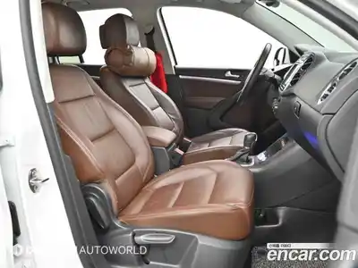 Volkswagen Tiguan 2015 2.0 автомат (гидро), миниатюра 10