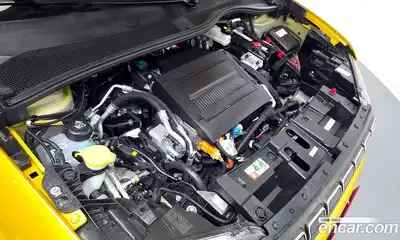 Jeep Avenger 2024 0.1 автомат (гидро), миниатюра 6