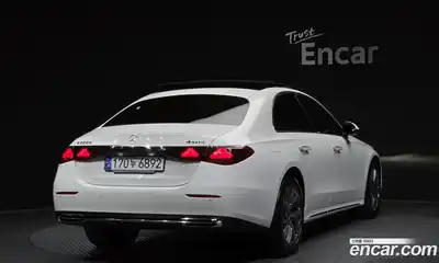 Mercedes-Benz E-Class 2024 2.0 автомат (гидро), миниатюра 2