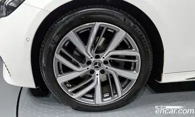 Mercedes-Benz E-Class 2024 2.0 автомат (гидро), миниатюра 5
