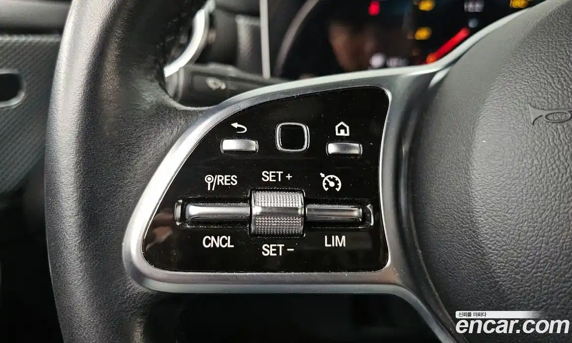Mercedes-Benz A-Class 2020 2.0 гидро, фото 25