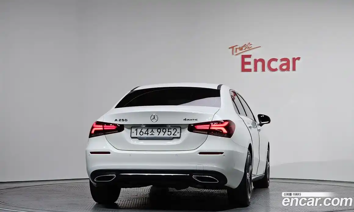 Mercedes-Benz A-Class 2020 2.0 гидро, фото 4
