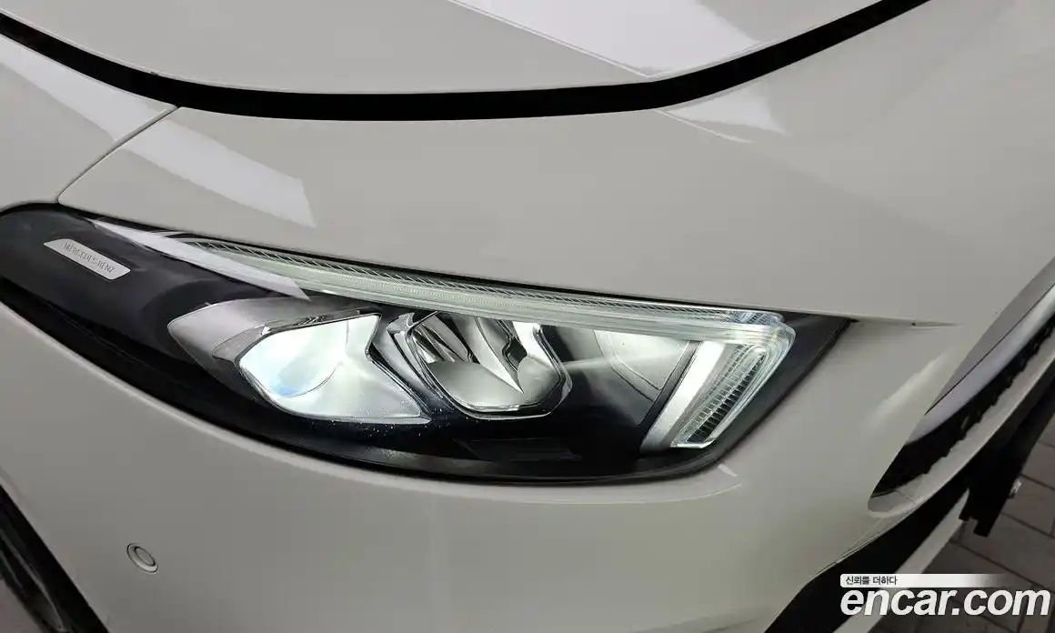 Mercedes-Benz A-Class 2020 2.0 гидро, фото 8