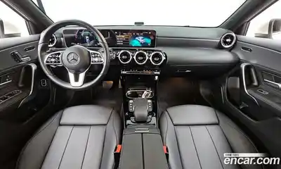 Mercedes-Benz A-Class 2020 2.0 гидро, миниатюра 10