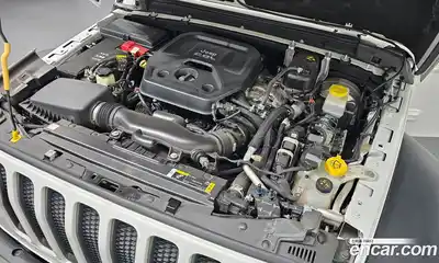 Jeep Wrangler 2023 2.0 автомат (гидро), миниатюра 6