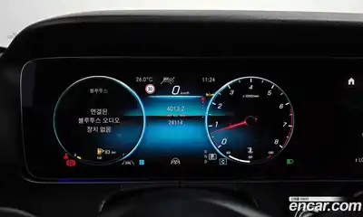 Mercedes-Benz E-Class 2023 2.0 автомат (гидро), миниатюра 11