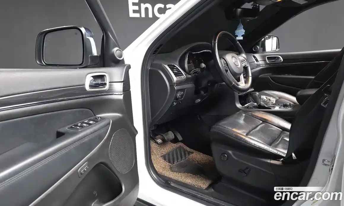 Jeep Cherokee 2021 3.6 автомат (гидро), фото 12
