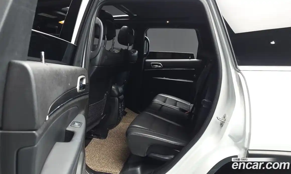Jeep Cherokee 2021 3.6 автомат (гидро), фото 15
