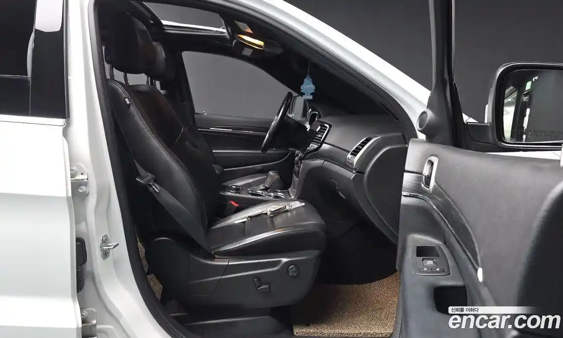 Jeep Cherokee 2021 3.6 автомат (гидро), фото 16