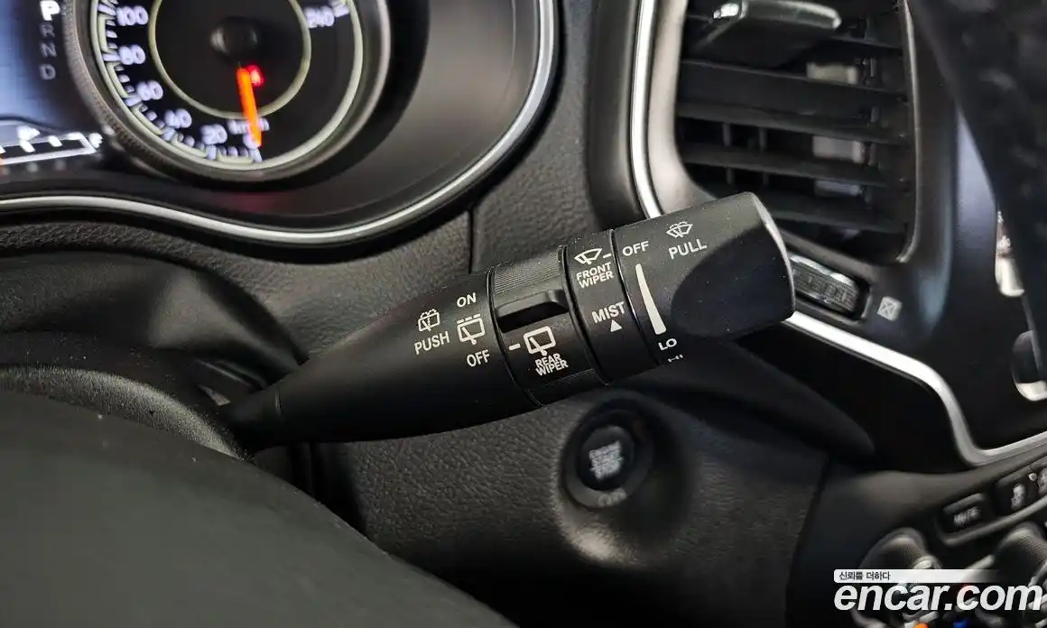 Jeep Cherokee 2019 3.2 автомат (гидро), фото 19