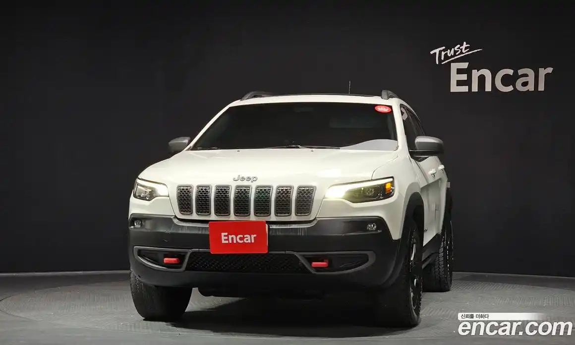 Jeep Cherokee 2019 3.2 автомат (гидро), фото 3