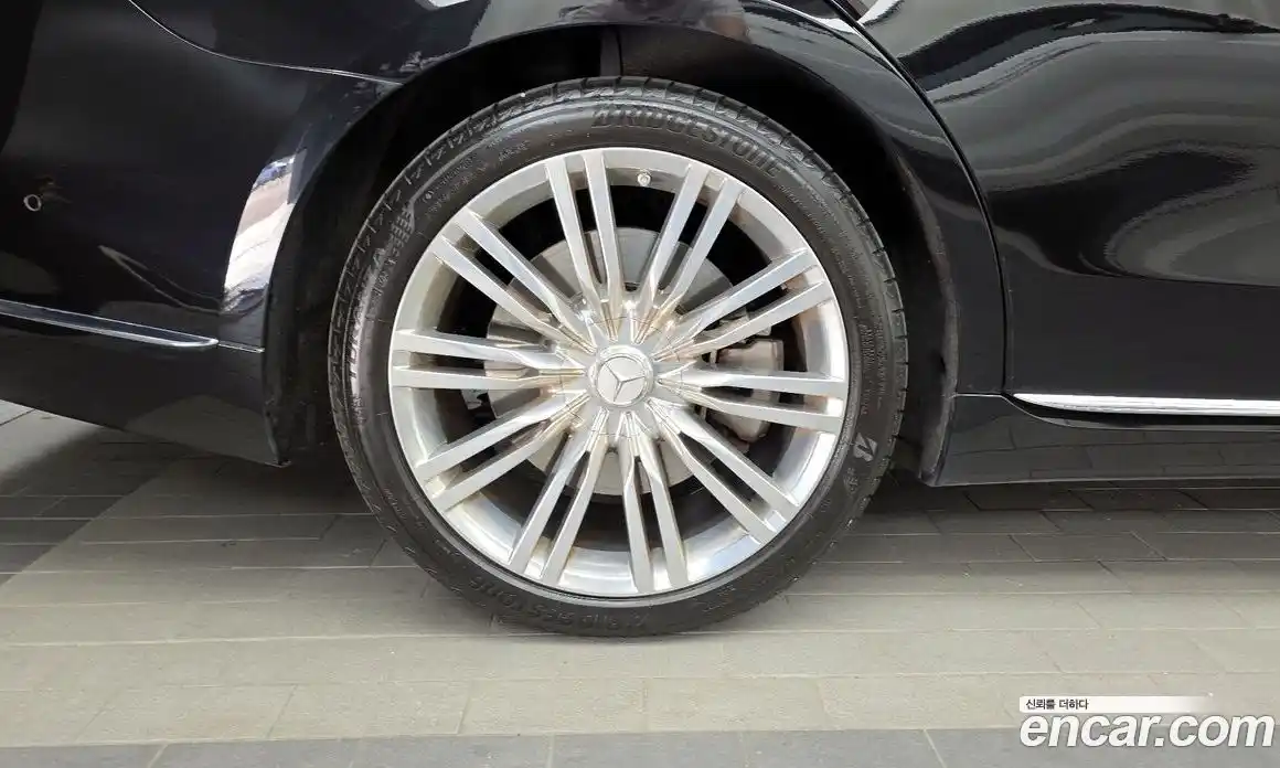 Mercedes-Benz S-Class 2023 3.0 автомат (гидро), фото 4
