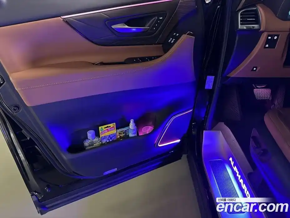Toyota Alphard 2025 2.5 гидро, фото 12