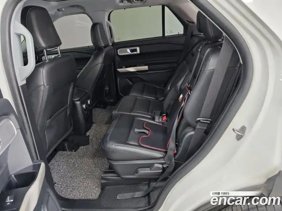 Ford Explorer 2021 2.3 автомат (гидро), фото 13