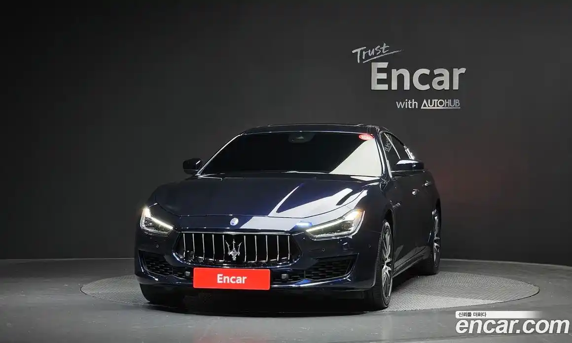 Maserati Ghibli 2019 3.0 гидро, фото 3