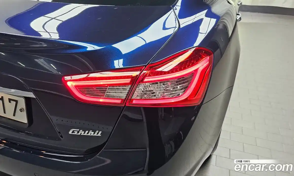 Maserati Ghibli 2019 3.0 гидро, фото 9