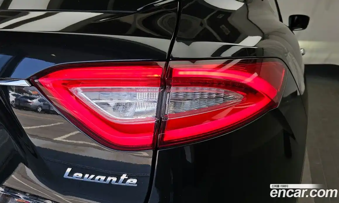 Maserati Levante 2020 3.0 гидро, фото 9