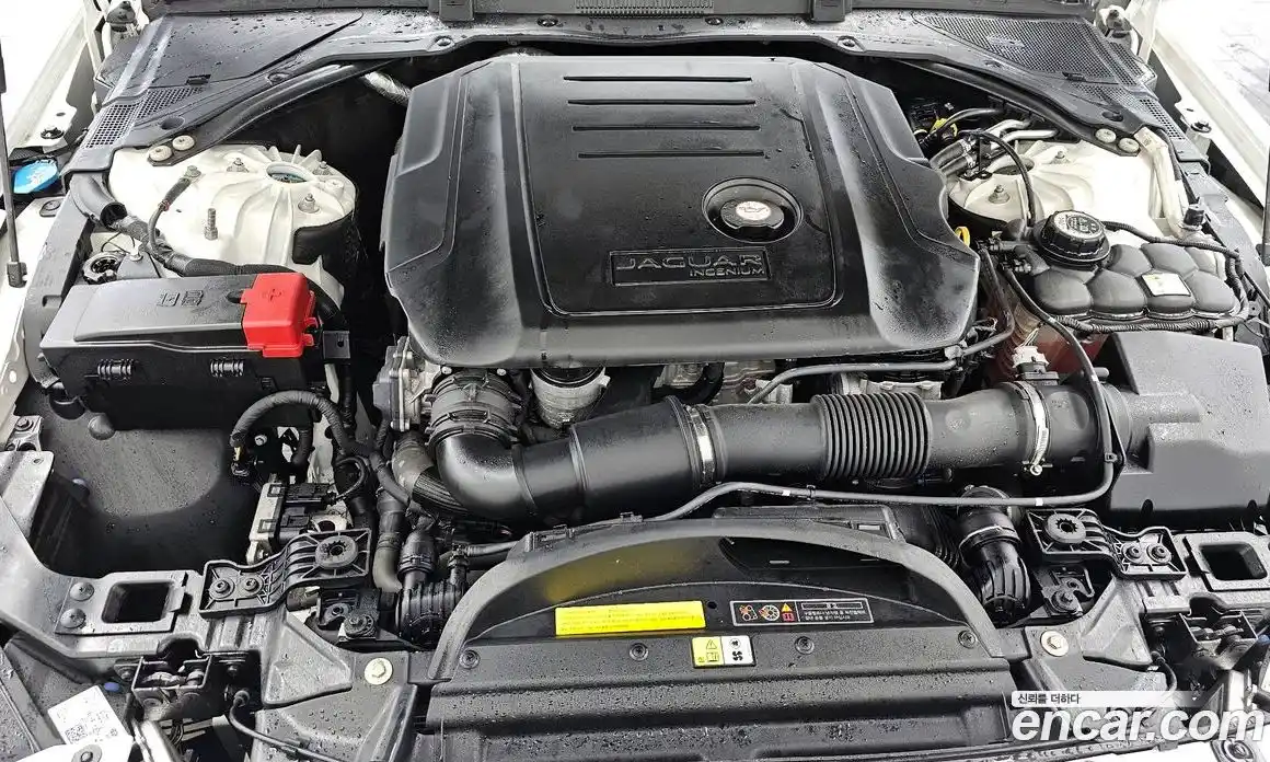 Jaguar XE 2018 2.0 гидро, фото 6
